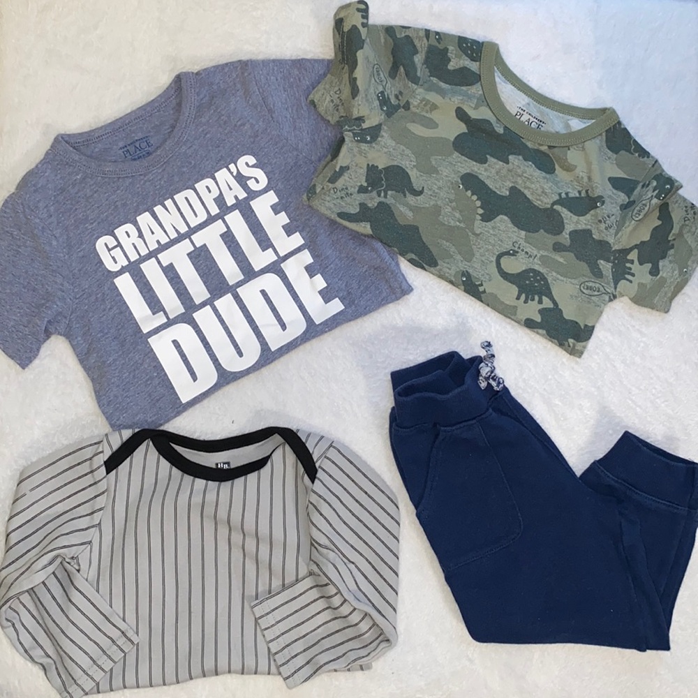 Miscellaneous pieces of baby clothes (18-24M)